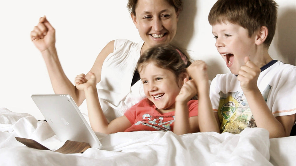 Best iPad Stand for Bed: The 8 Best Hands-Free Options
