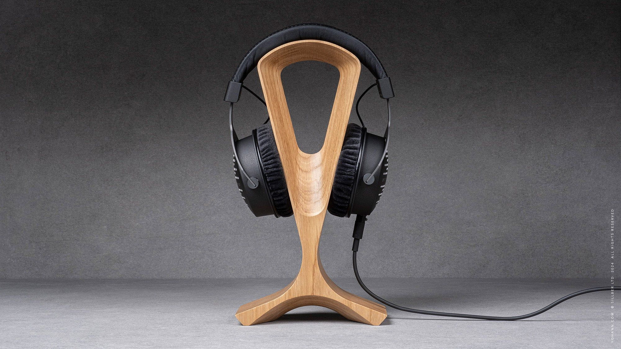 Audiophile Headphone Stand – YOHANN