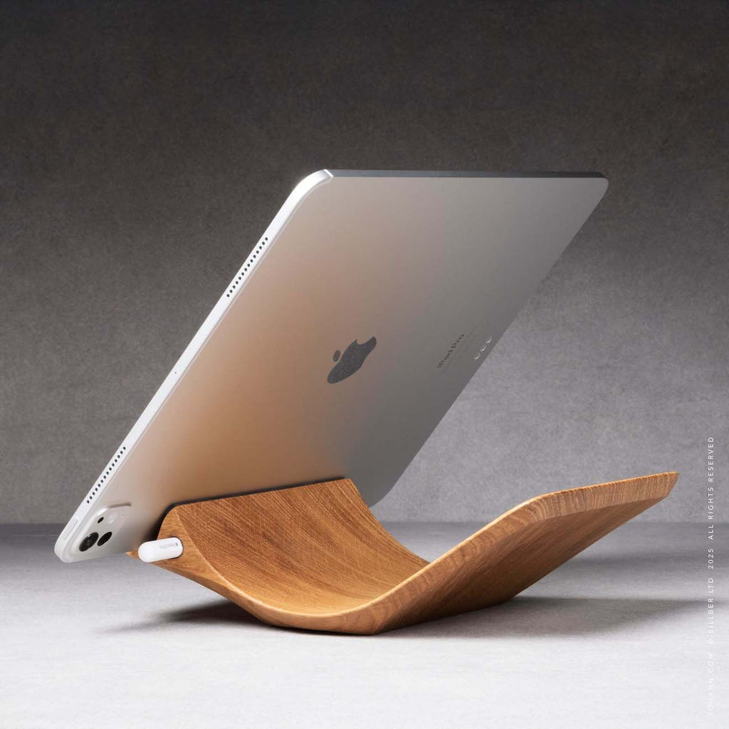 01-iPad-Stand-Oak-Yohann-P1-square-side-landscape-1 mob-view