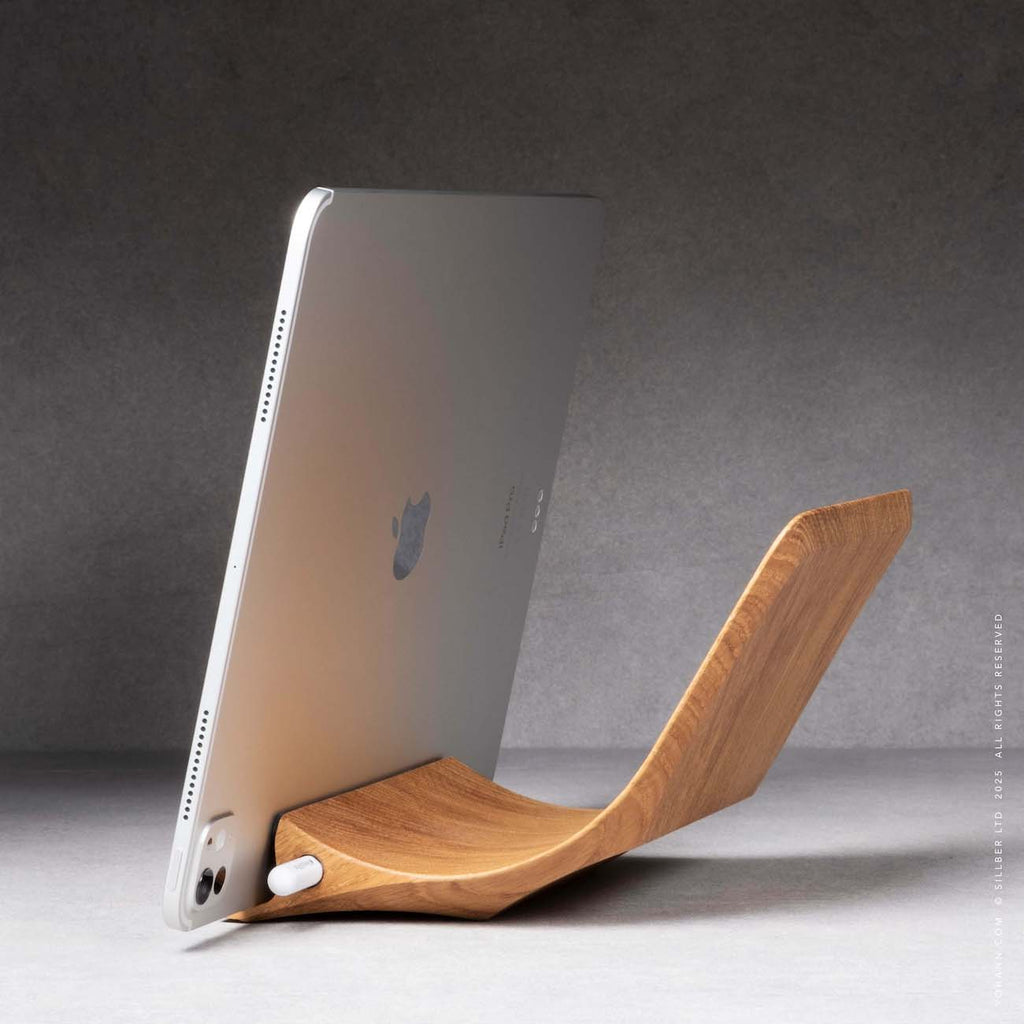 01-iPad-Stand-Oak-Yohann-P1-square-side-landscape-2 mob-view
