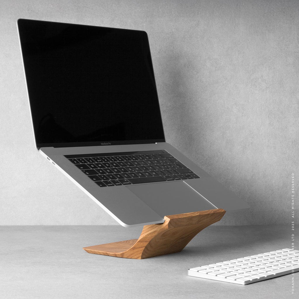02-MacBook-Stand-oak-Yohann-B1-square-side-1 mob-view