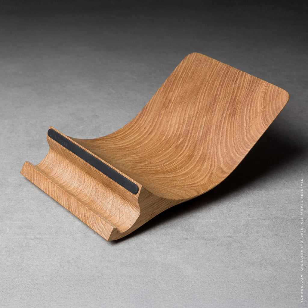 07-MacBook-Stand-oak-Yohann-B1-square-wood-1 mob-view