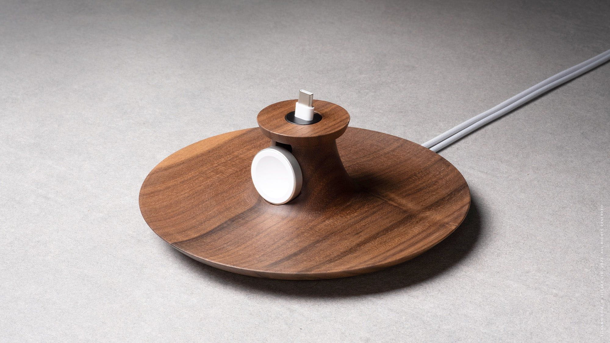 iPhone & Apple Watch Charging Station Wood – YOHANN