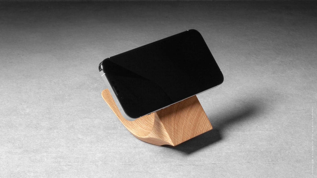 iPhone Stand Wood – YOHANN