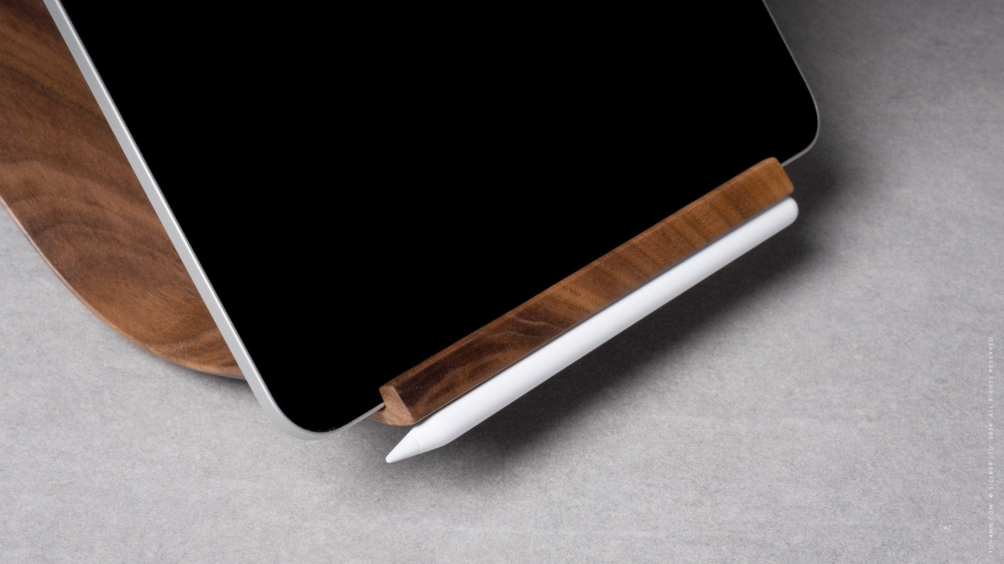 iPad Stand with Apple Pencil Holder Wood – YOHANN
