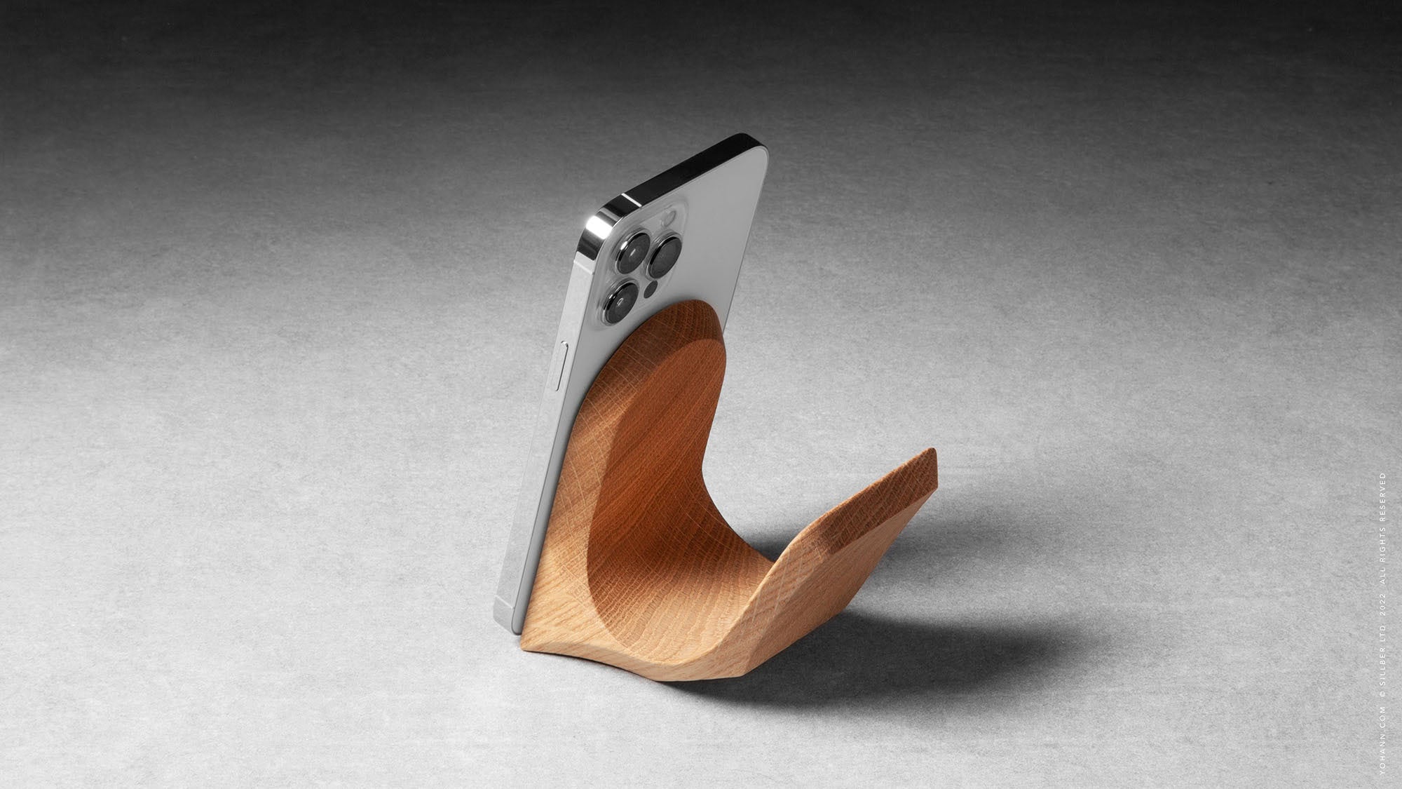 iPhone Stand Wood – YOHANN