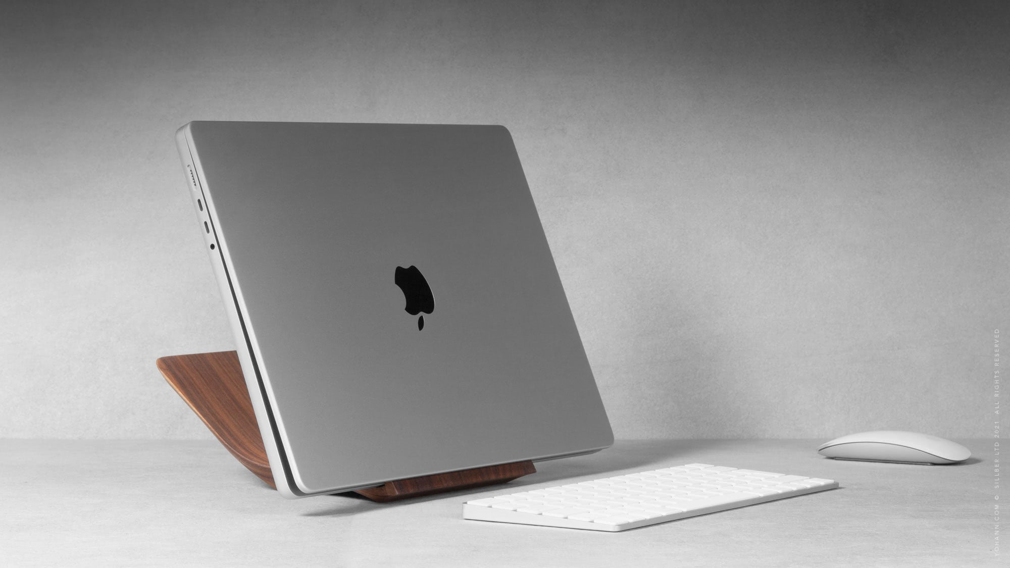 MacBook Ständer Holz – YOHANN