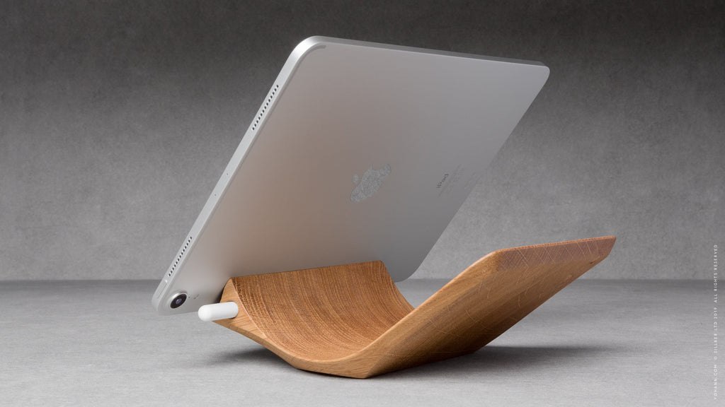 iPad Stand & Apple Pencil Holder Wood Oak Yohann