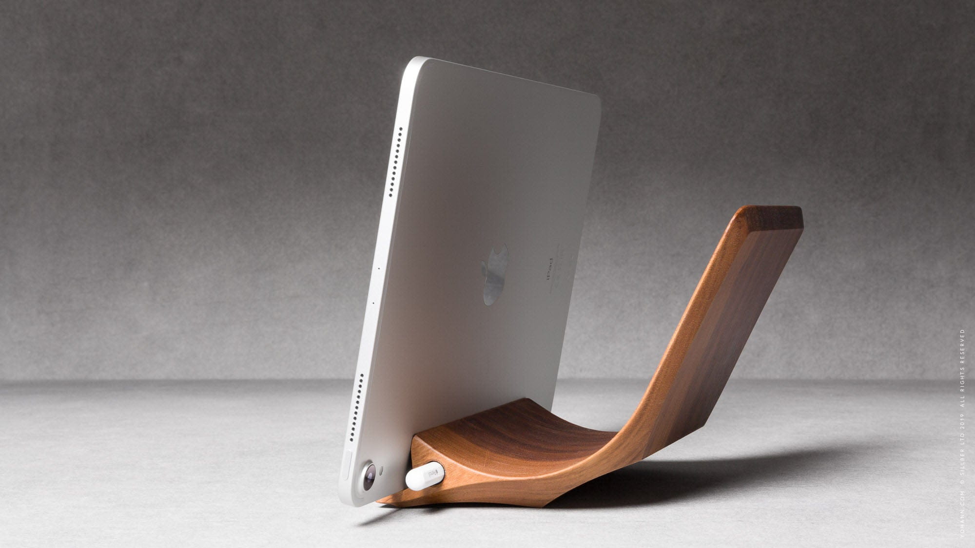 iPad Pro Stand with Apple Pencil Holder Wood – YOHANN