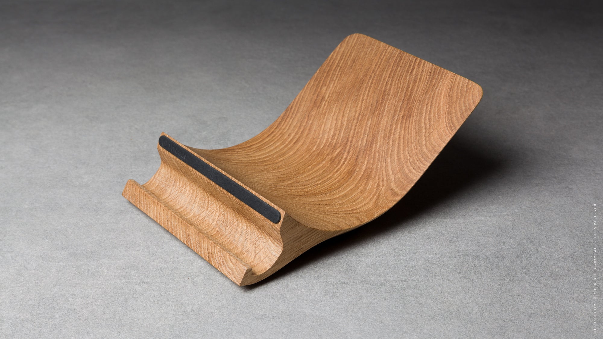 iPhone Stand Wood – YOHANN